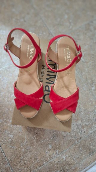 Sandalias piel cuña esparto MIMAO rojas