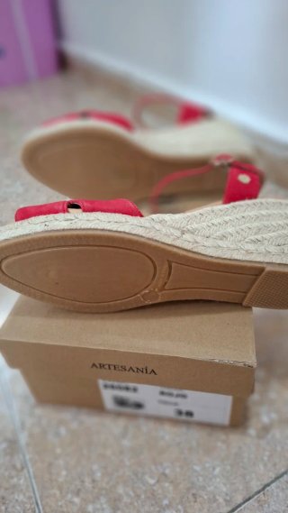 Sandalias piel cuña esparto MIMAO rojas