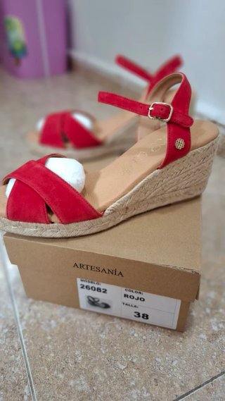 Sandalias piel cuña esparto MIMAO rojas