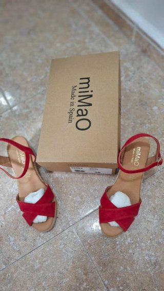Sandalias piel cuña esparto MIMAO rojas