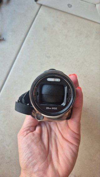 Videocámara Panasonic HC-V700 FullHD pack completo