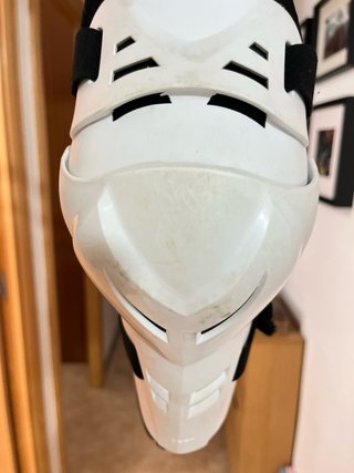 Protector cuello moto ONeal y rodilleras articulad