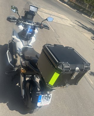 X-ADV 750 Special Edition 2026 (componentes TOP )