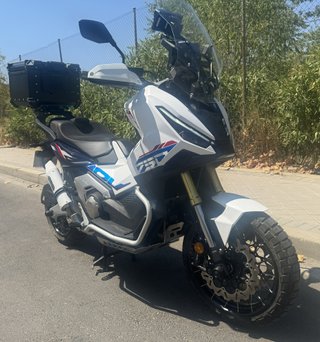 X-ADV 750 Special Edition 2026 (componentes TOP )