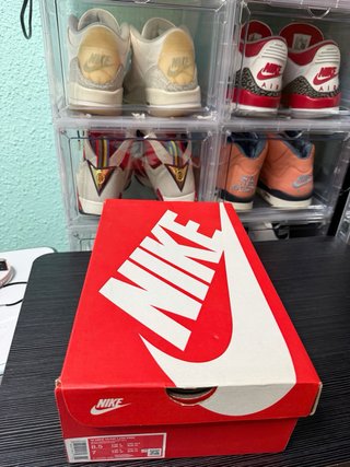 Nike Dunk Low PRM Team Red