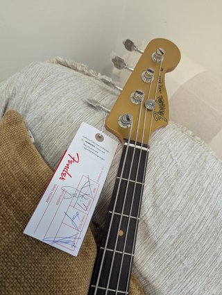 Fender Vintera '60s Jazz Bass Aztec Gold