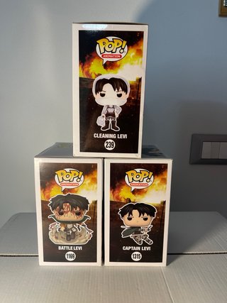Funko Pop! Levi ackermann set