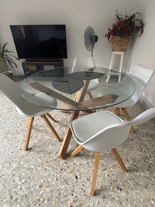 Mesa Comedor Nórdica Cristal y Sillas