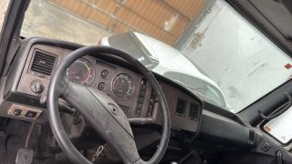 Nissan Atleon 2005