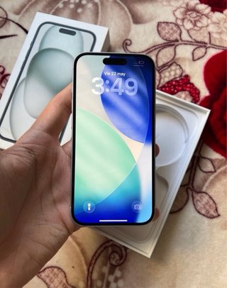 iPhone 15