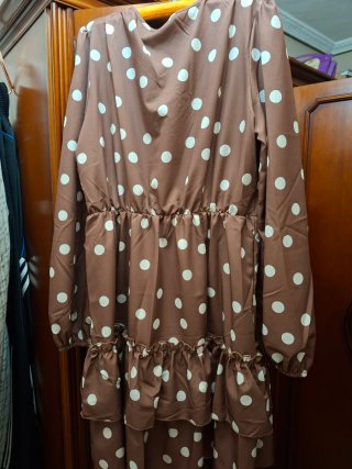 Vestido lunares volantes marrón talla M