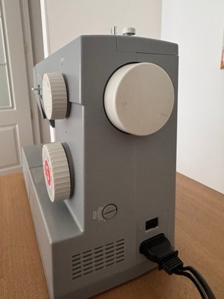 Máquina de coser SINGER Heavy Duty 4432