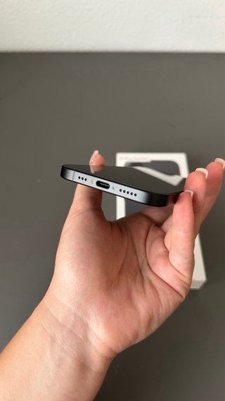 iPhone 16 128GB Negro
