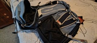 Mochila Trekking 65L + Mochila Pequeña