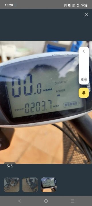 Bicicleta Eléctrica Blanca con Cesta