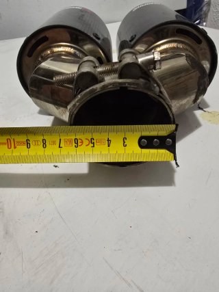 Cola de escape Akrapovic doble carbono