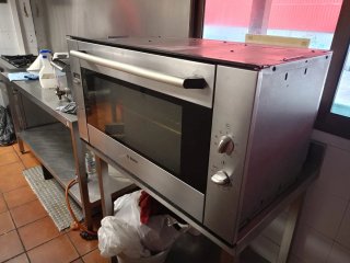 Maquinaria de bar: TPV, horno y datáfono