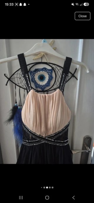 Vestido Little Mistress corto beige y negro