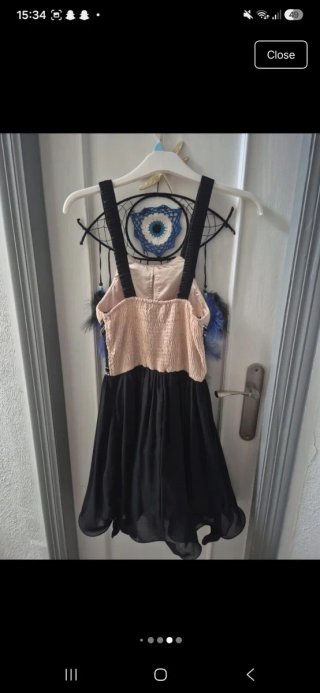 Vestido Little Mistress corto beige y negro