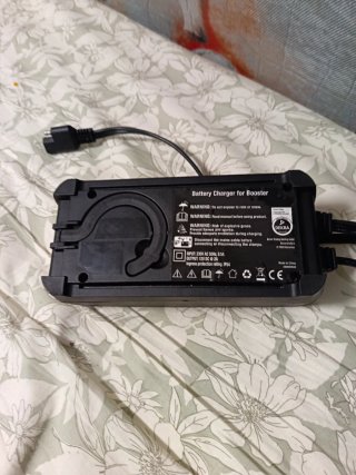 Cargador 2A/12V para arrancador de coche