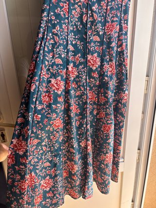 Vestido floral largo azul y rojo