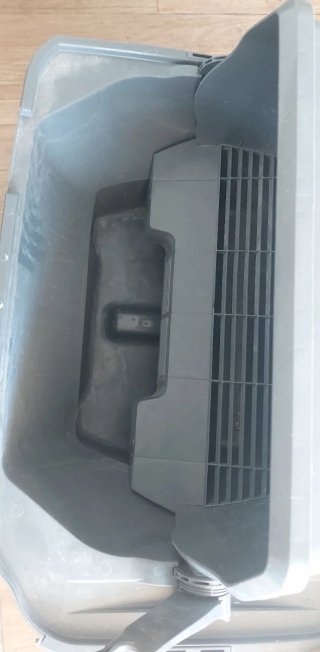 Arenero para gatos. Marca Catit.