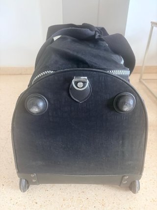 Maleta de viaje Kipling negra con ruedas