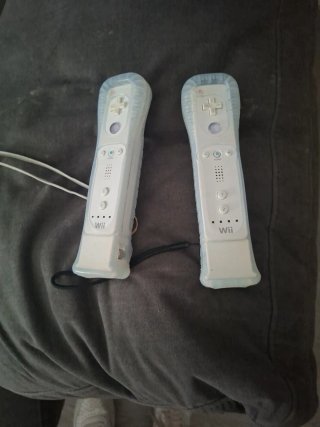 Nintendo Wii U Negra tiene pincho con muchos juego