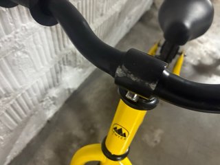 Bicicleta de equilibrio Sawyer amarilla