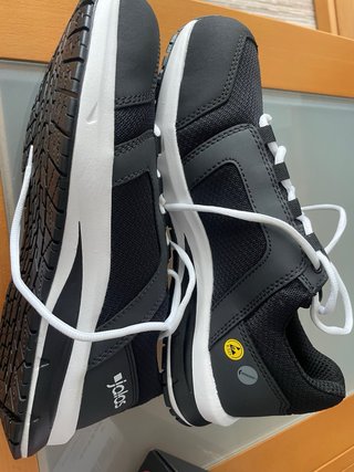 Zapatos de seguridad J'hayber negros y blancos