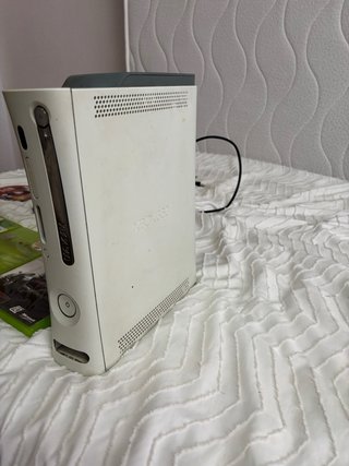 Xbox 360 FAT + HDD 250GB Final Fantasy + Juegos
