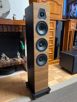 Sonus Faber Lumina III Walnut con Gaiia III