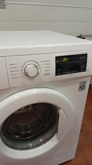 Lavadora LG 8kg 1400 rpm A+++
