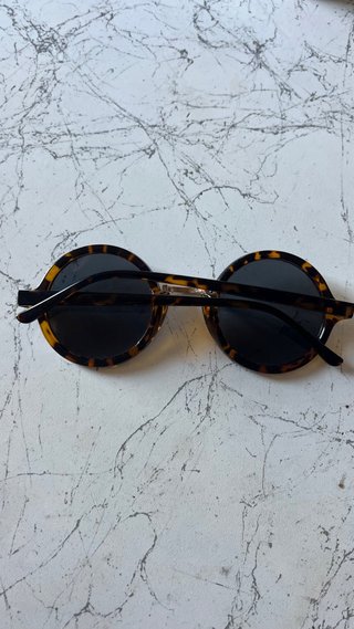 Gafas de sol redondas vintage