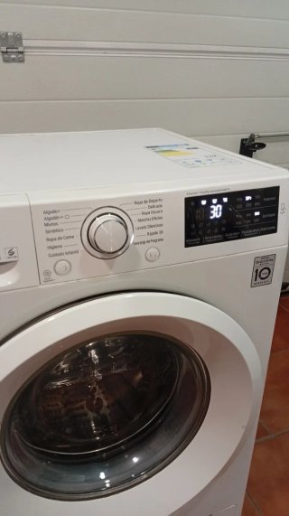 Lavadora LG 8kg 1200 rpm A+++
