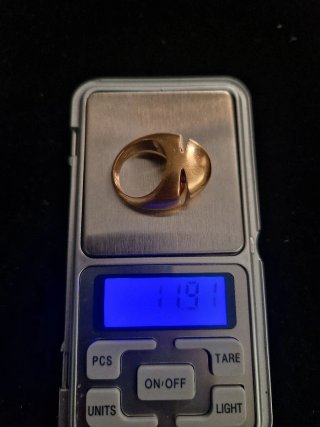 Anillo Bvlgari Negro y Dorado