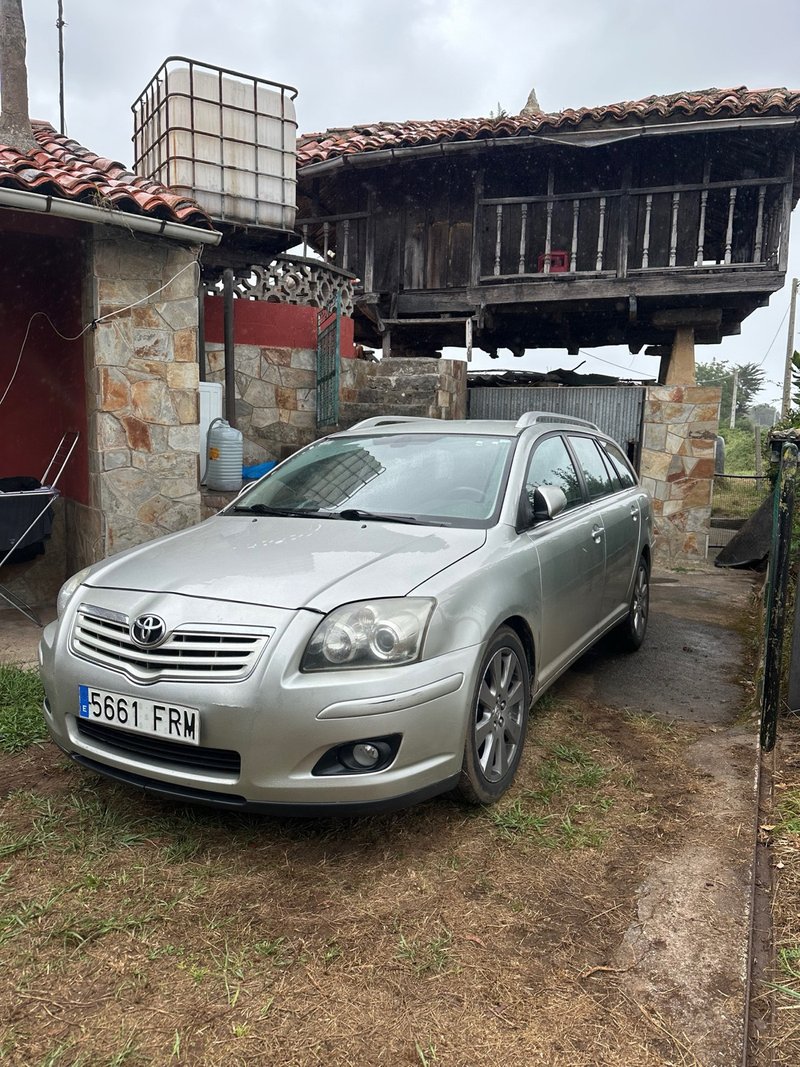 Toyota Avensis 2007 - foto 1