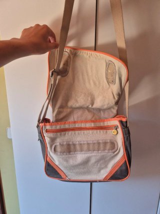 Bandolera Nike Beige y Naranja