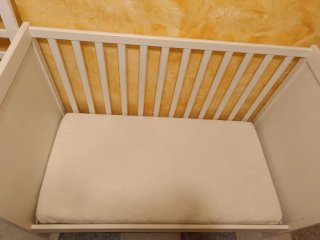 Cuna Ikea con colchón