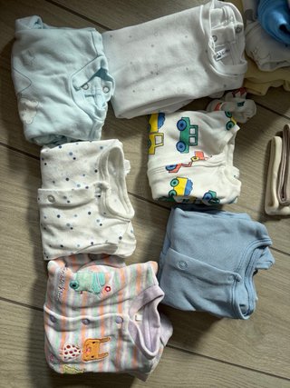 Lotto abbigliamento neonato 0-1 mese
