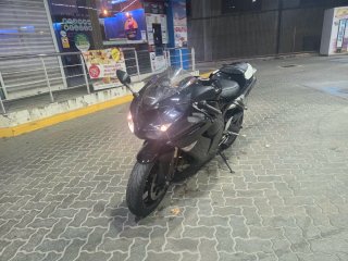 Kawasaki ZX-10R Negra