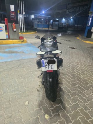 Kawasaki ZX-10R Negra