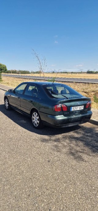 Nissan Primera 2001