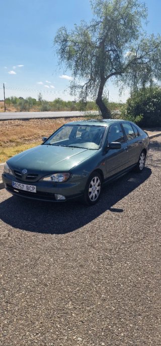 Nissan Primera 2001