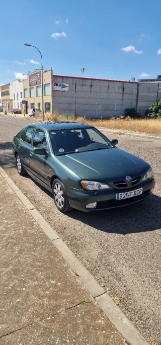 Nissan Primera 2001