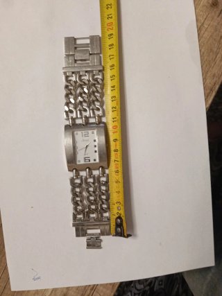 Reloj Gutti