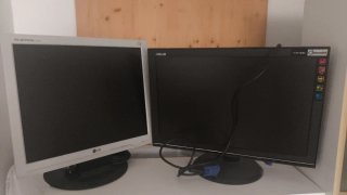 2 Monitores ASUS y LG