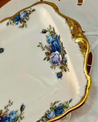 Vassoio in porcellana Royal Albert