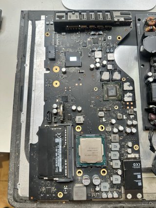 iMac A1418 21,5” 2017 para piezas + 2 placas