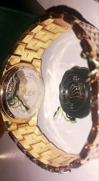 Reloj Oysterquartz Day-Date Dorado.